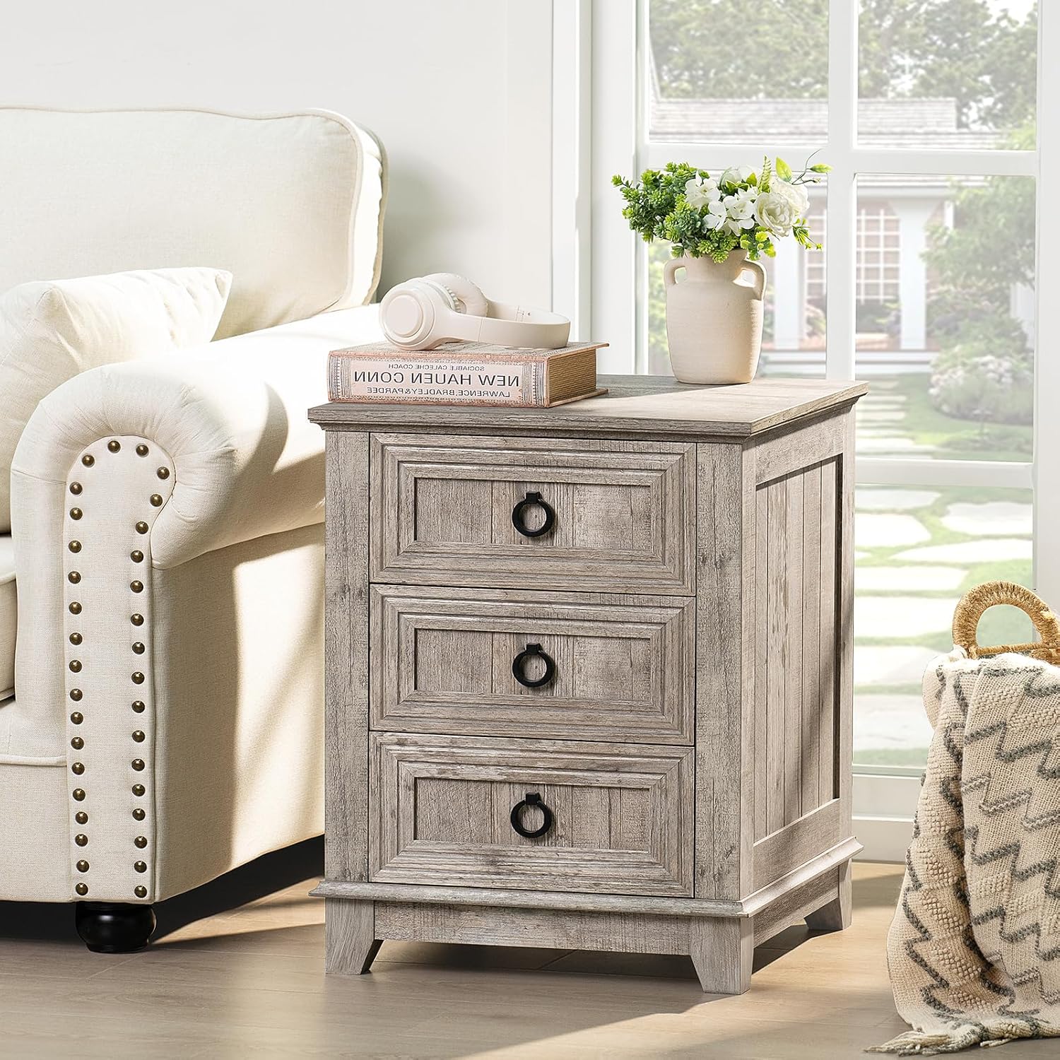 18" Farmhouse Night Stands Set of 2 with 3 Drawers, Wood Bedside End Table, Natural Nightstand, Bed Side Table Cabinet with Metal Handle for Bedroom Living Room, Closet
